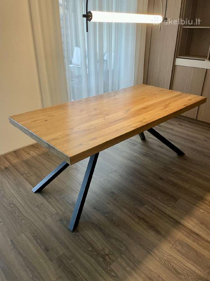 Ąžuolo masyvo stalviršis