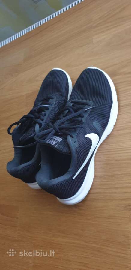 Nike juodi kedukai 38d.