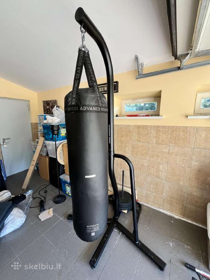Bokso maišas ant stovo + 4 ketaus svoriai (80 kg)