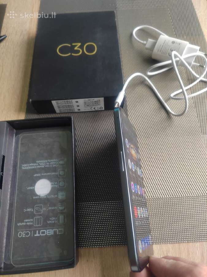 Parduodu naudota telefona