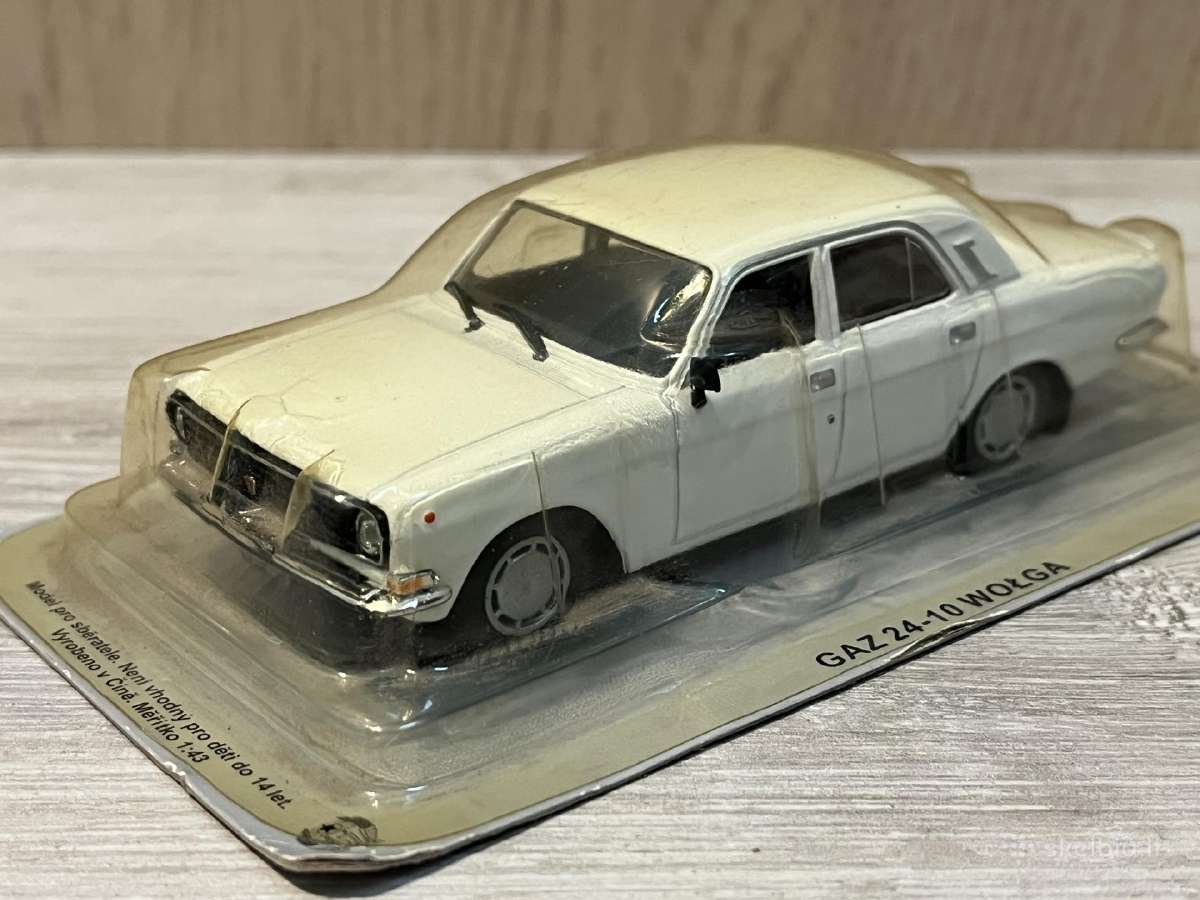 Volga 24-10 1:43