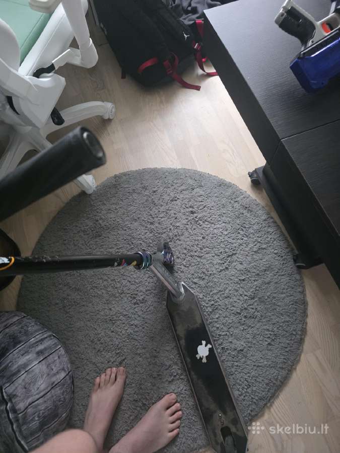 Vairas kliba ir ratukai biski