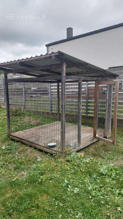 Voljeras nedideliam šuniukui