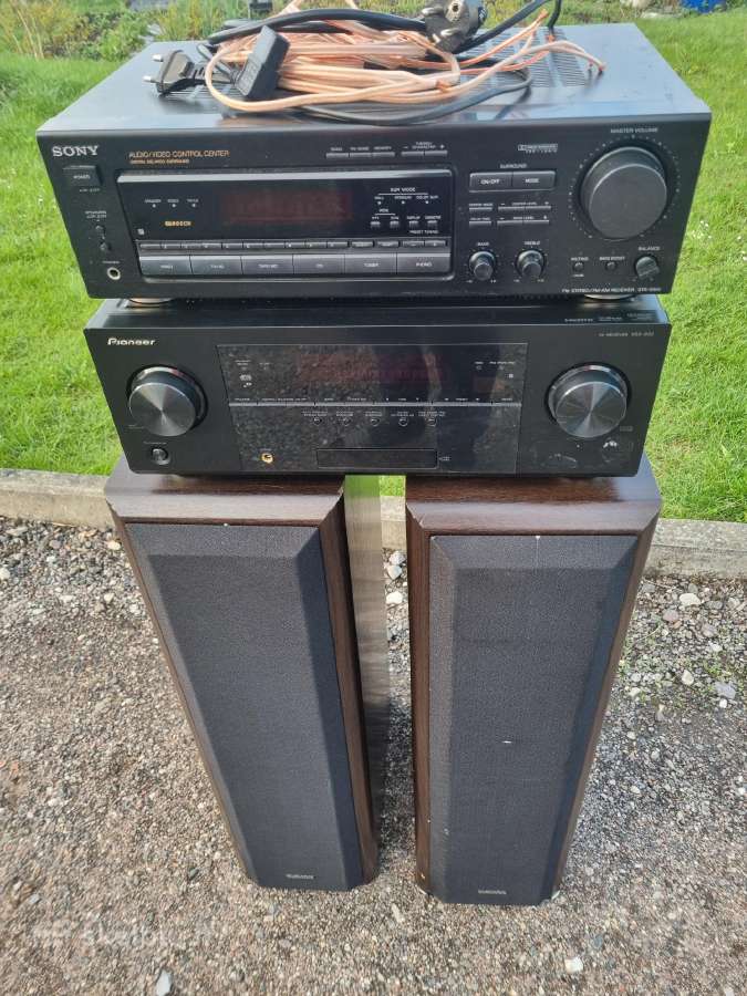 Parduodu Technics koloneles su stiprintuvais.
