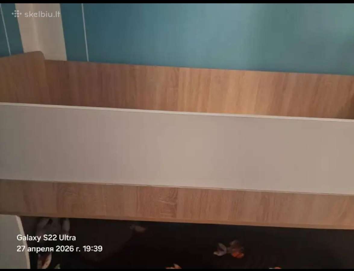 Pigiai parduodu gera vaikiška dviaukštė lova.