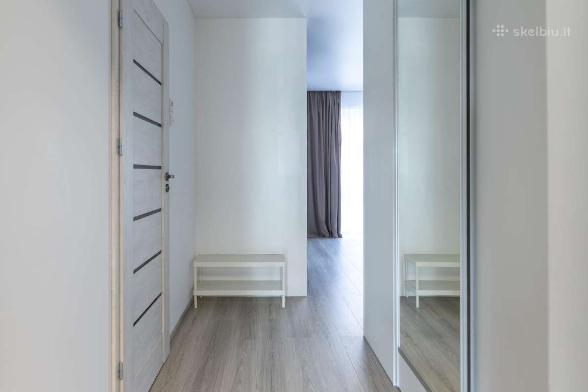 Išnuomoju 2 kambarių butą