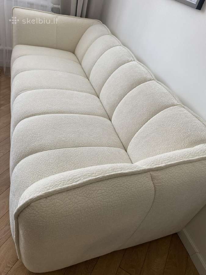 Sofa,balta,nauja