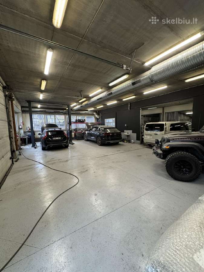 Autoservisas Vilniuje Ieško automobilių dažytojų