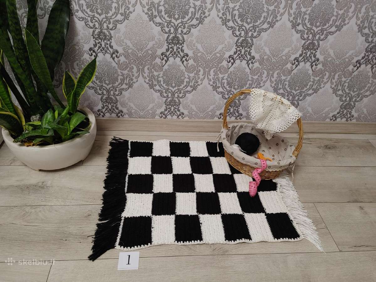 Rankų darbo vašeliu nerti kilimėliai 70cm x 70 cm