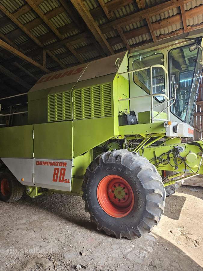 Claas Dominator 88 SL