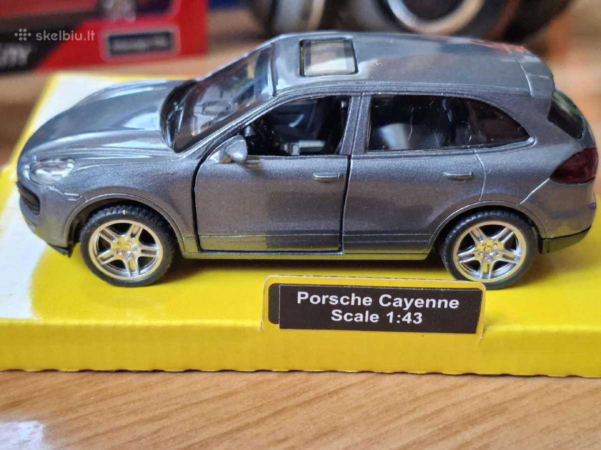 1:43 Porsche Cayenne