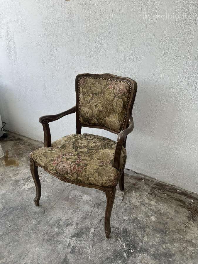 Senovinis krėslas