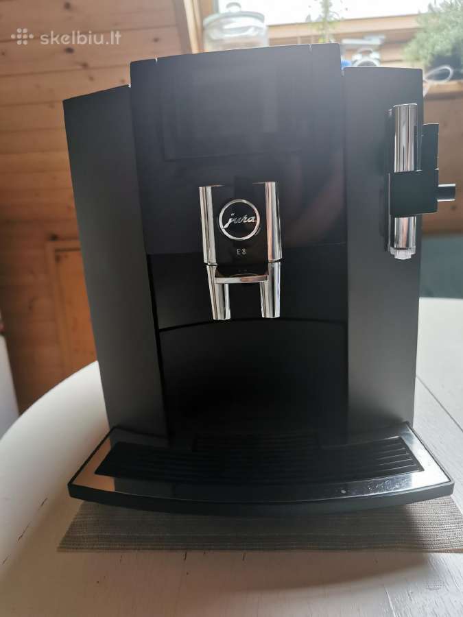 Jura E8