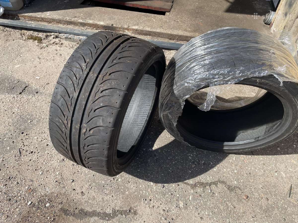 Padanga Zestino 265/35 r18 semi slick naujos