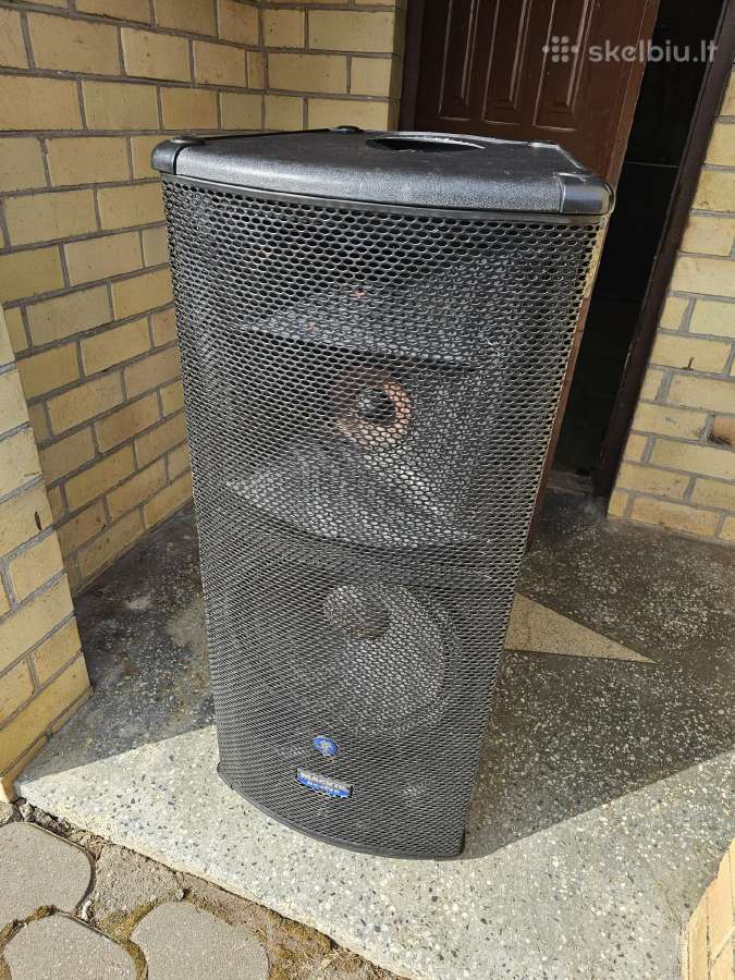 Mackie Sr1530 kolonele