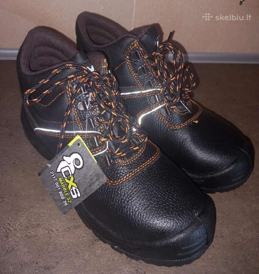 Nauji S3 darbo batai su metaline nosele