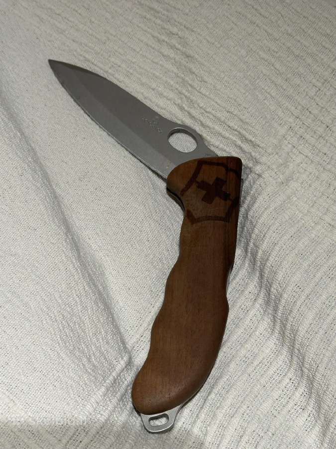 Victorinox peilis