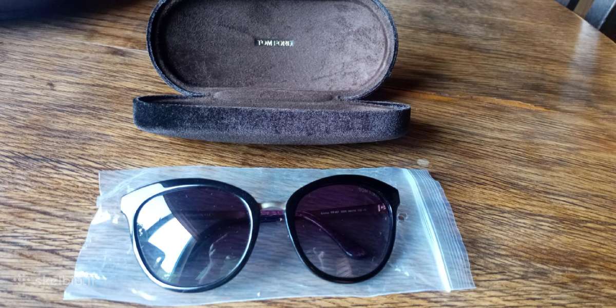 Akiniai nuo saulės Tom Ford