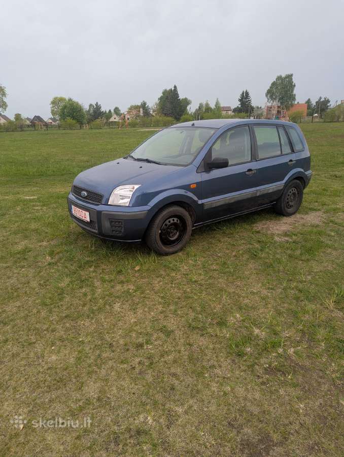 Ford Fusion 1.4 benzinas.
