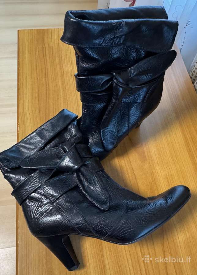 Parduodu moteriškus aulinukus. Natūrali odą.