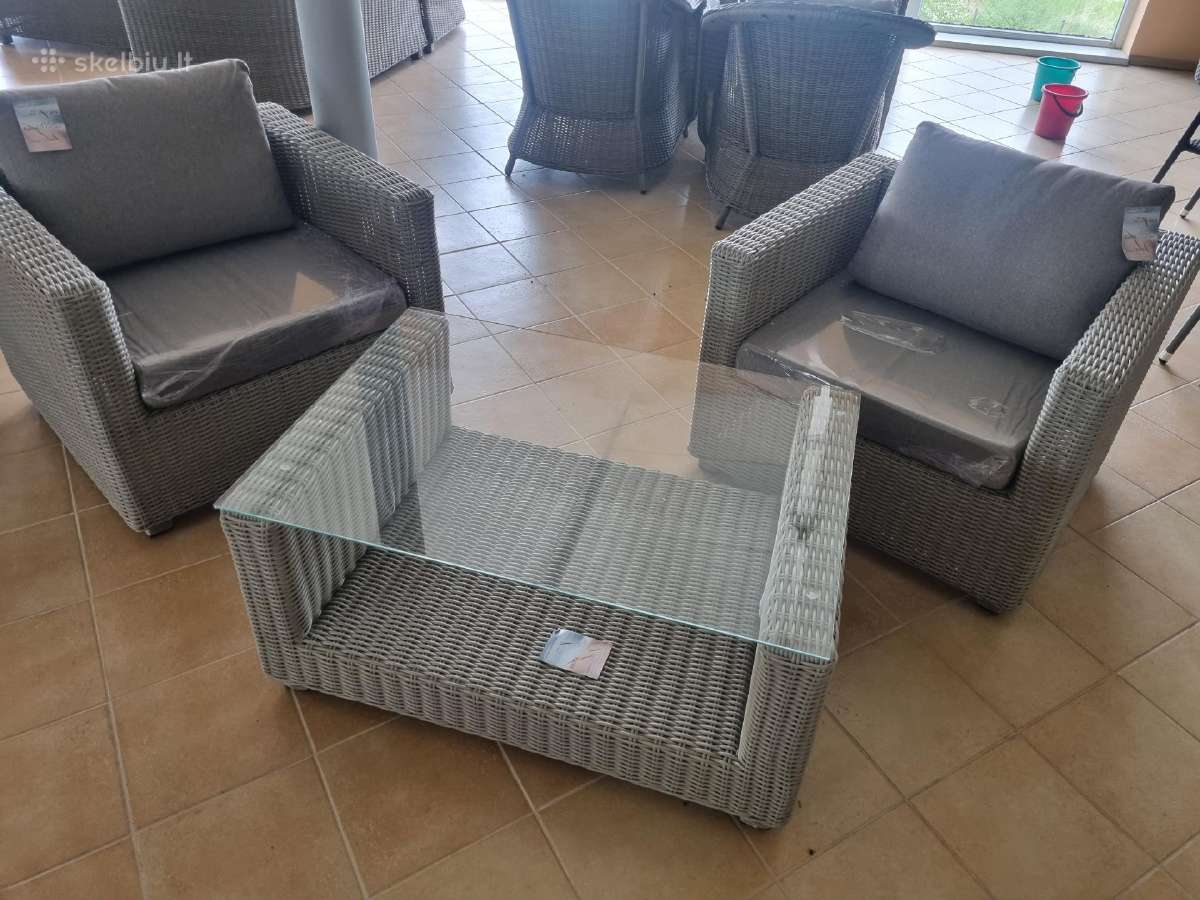 Pinti lauko baldai