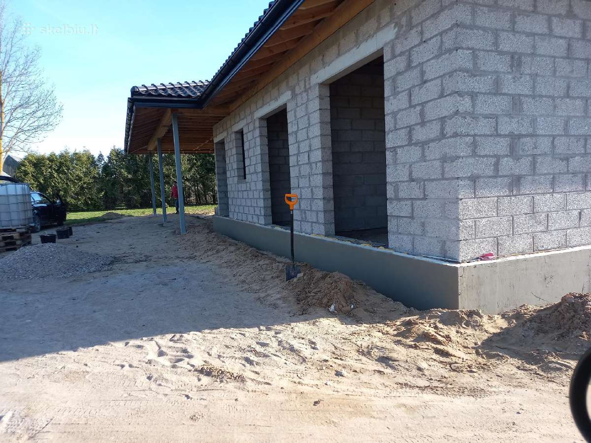 Ieskau darbo
