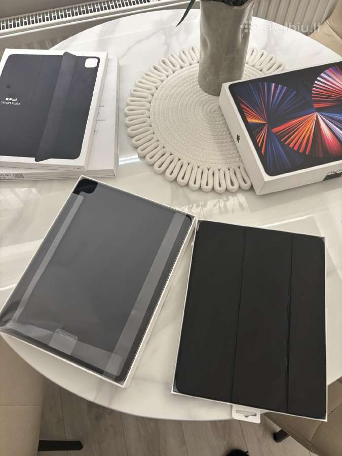 iPad Pro 12.9 5th gen 256gb + priedai