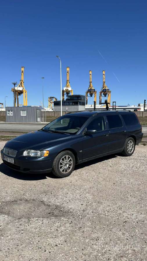 Volvo V70 2.4 103kw mechaninė universalas