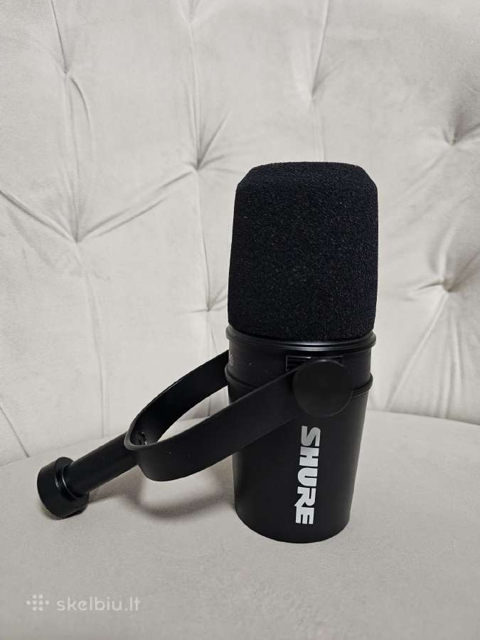 Shure Mv7x mikrofonas