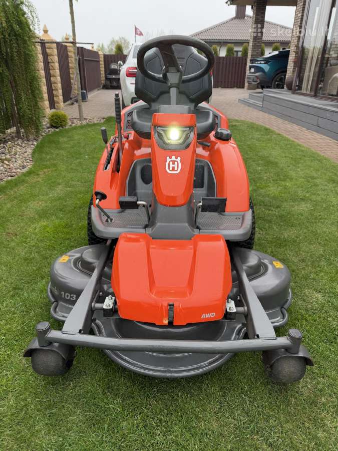 Sodo traktoriukas Husqvarna rider r316tx awd