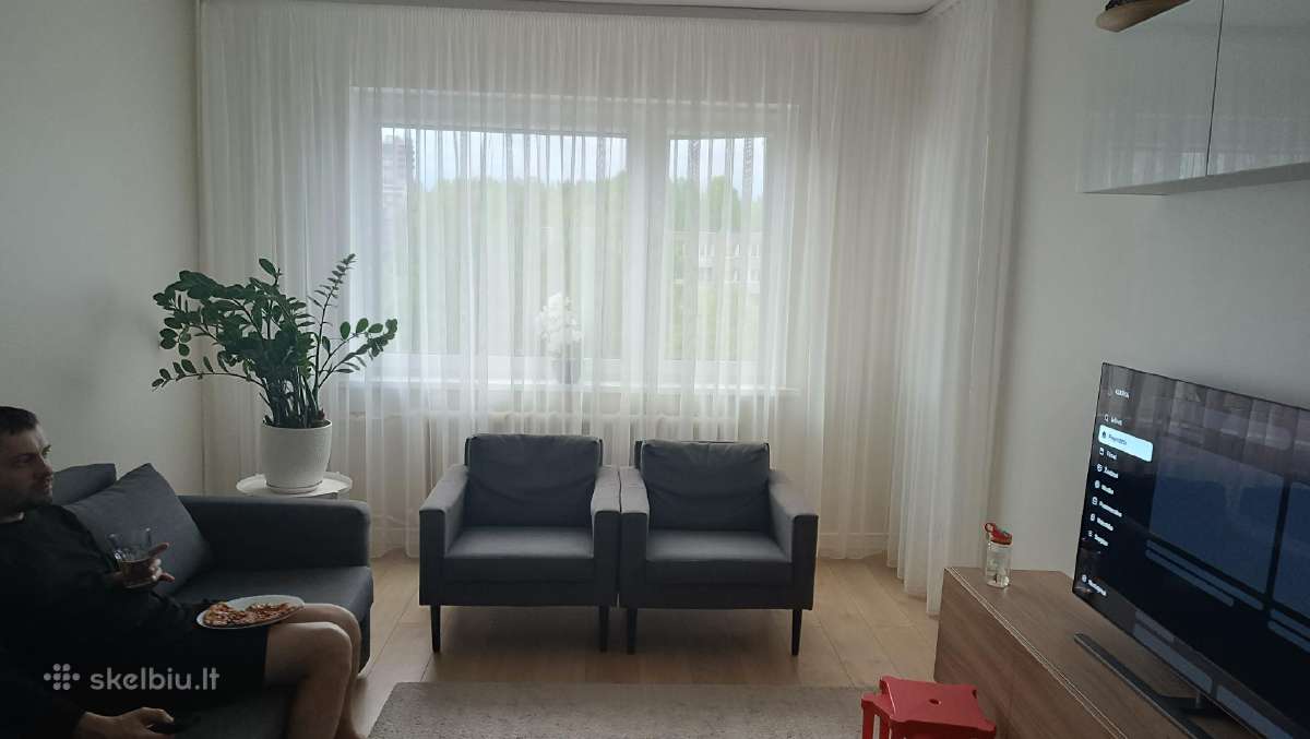Svetainės baldų komplektas - nuotraukos Nr. 8