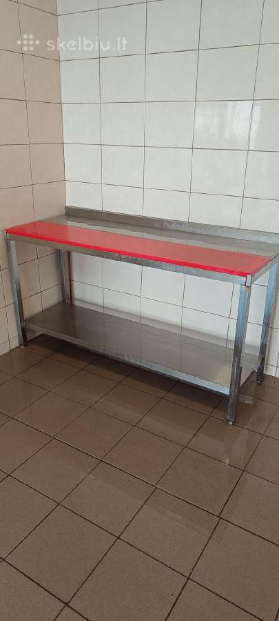 Dorojimo stalas .kaina 250€dėvėtas