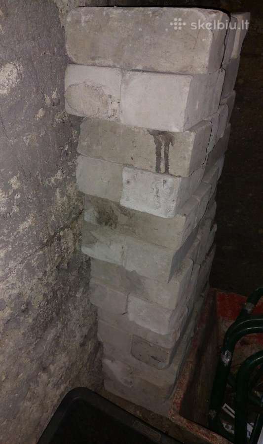 Naudotos silikatinės plytos.