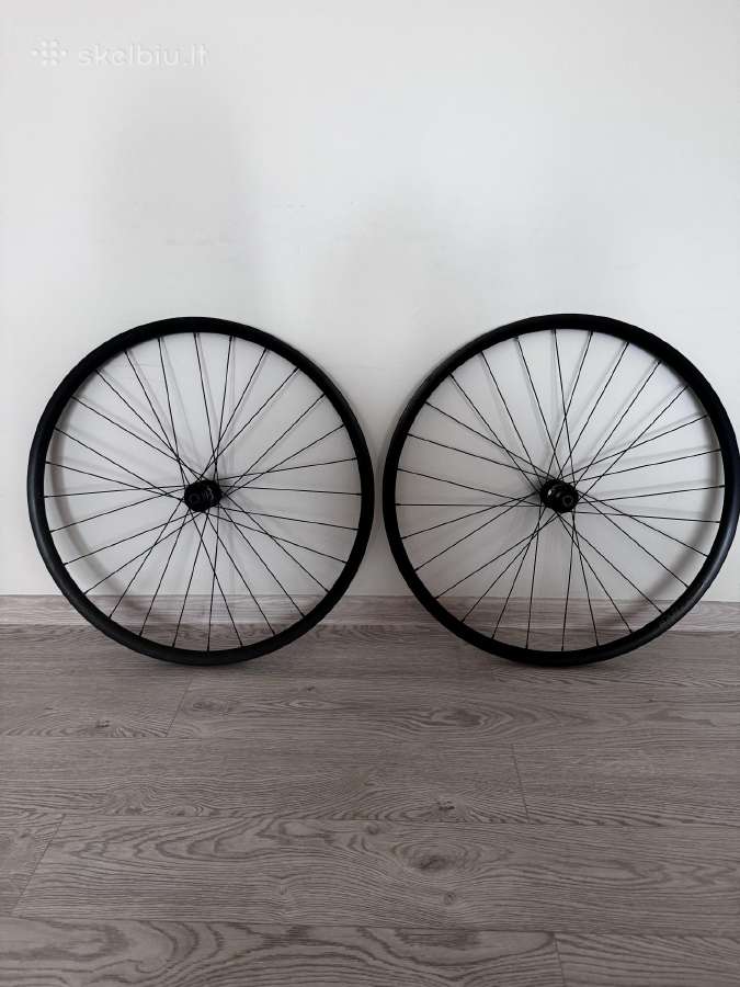 Gxd 1.0 700c / 622x23c ratų komplektas