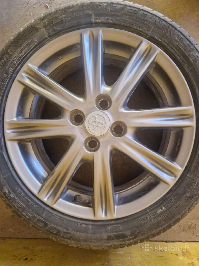 Toyota Yaris ratlankiai ir padangos 16r - nuotraukos Nr. 4