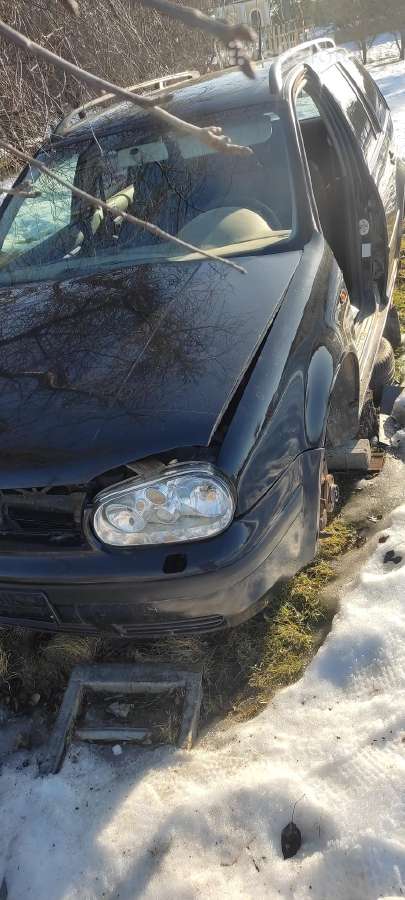 Parduoda visą arba dalimis golf 4