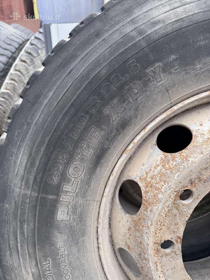 Sunkvežimio padangos 295/80r22,5 su ratlankiais - nuotraukos Nr. 12