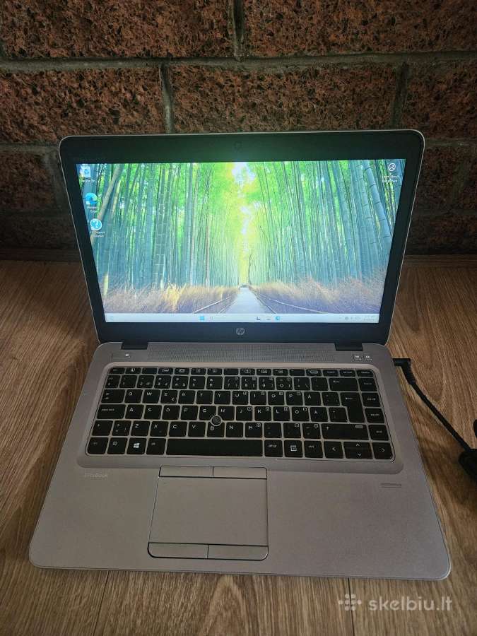 Hp 840 G3 i5-6th Elitebook 256gb SSD, 8gb RAM Ddr4
