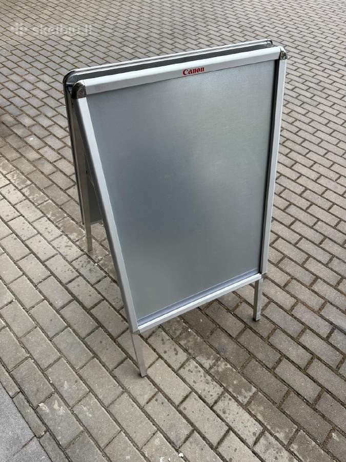 Nešiojamieji reklaminiai stendai