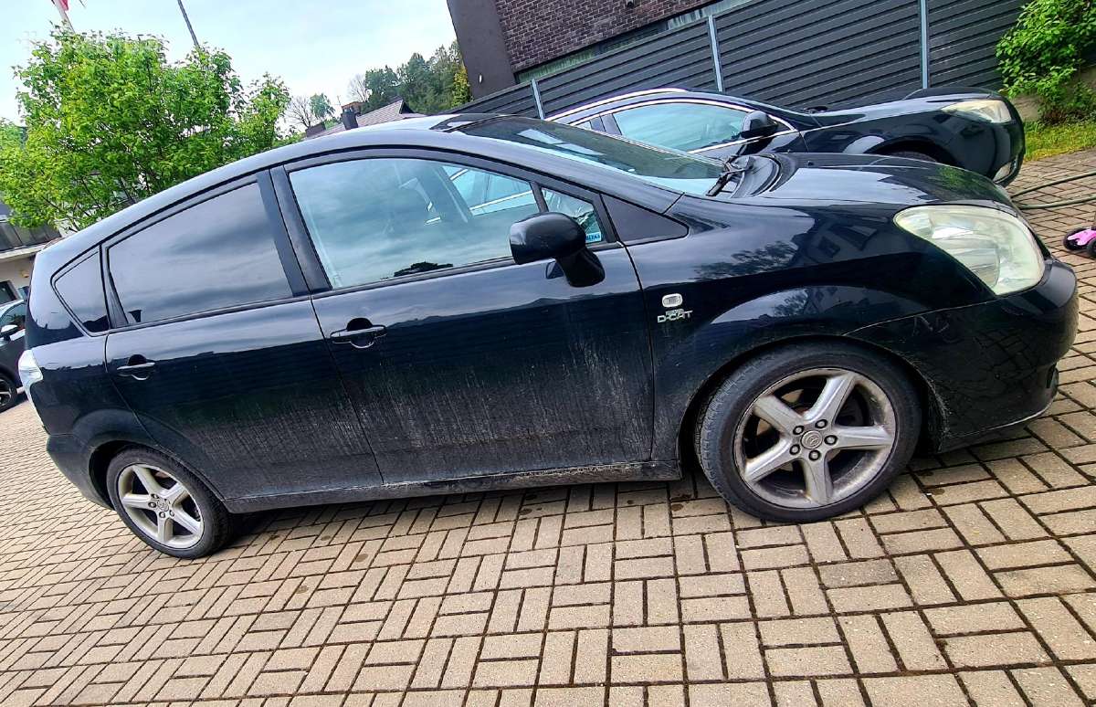 Parduodu toyota corolla versus - nuotraukos Nr. 6