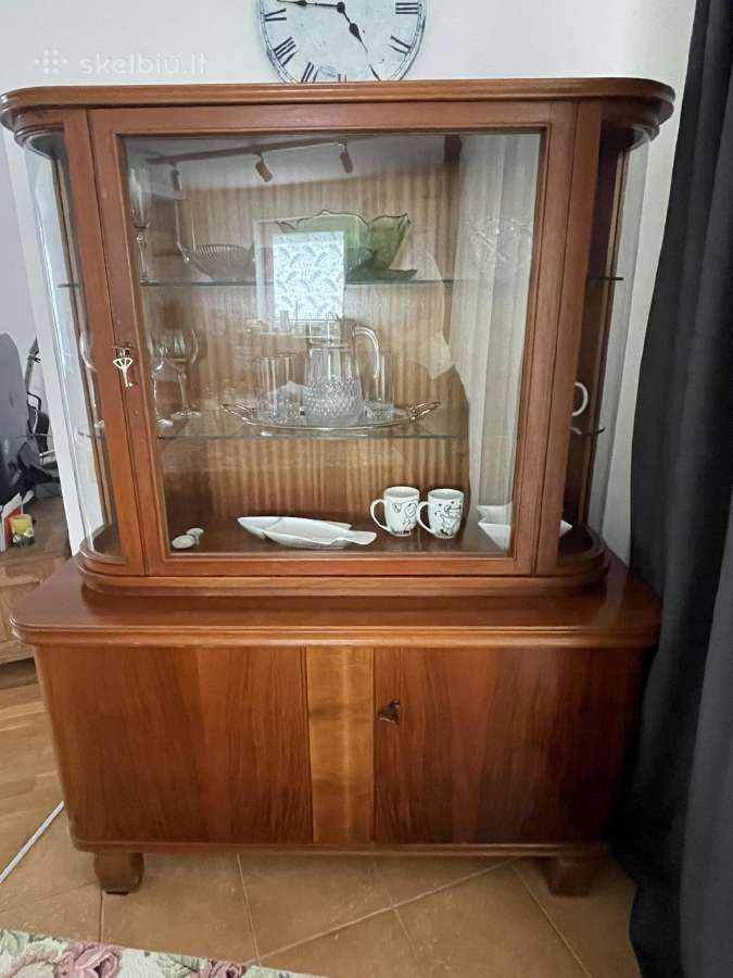 Parduodama vintažinė indauja/ vitrina