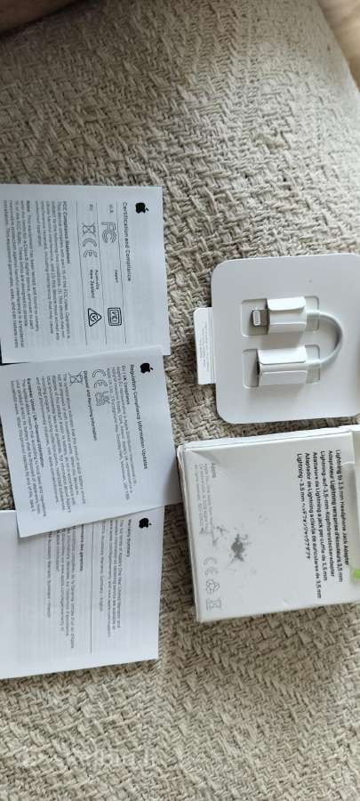Apple „lightning“–3,5 mm ausinių lizdo adapteris