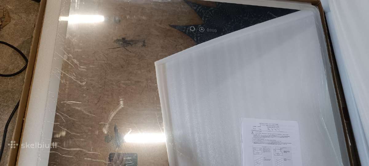 Veidrodis su LED apšvietimu ir laikrodžiu - nuotraukos Nr. 3