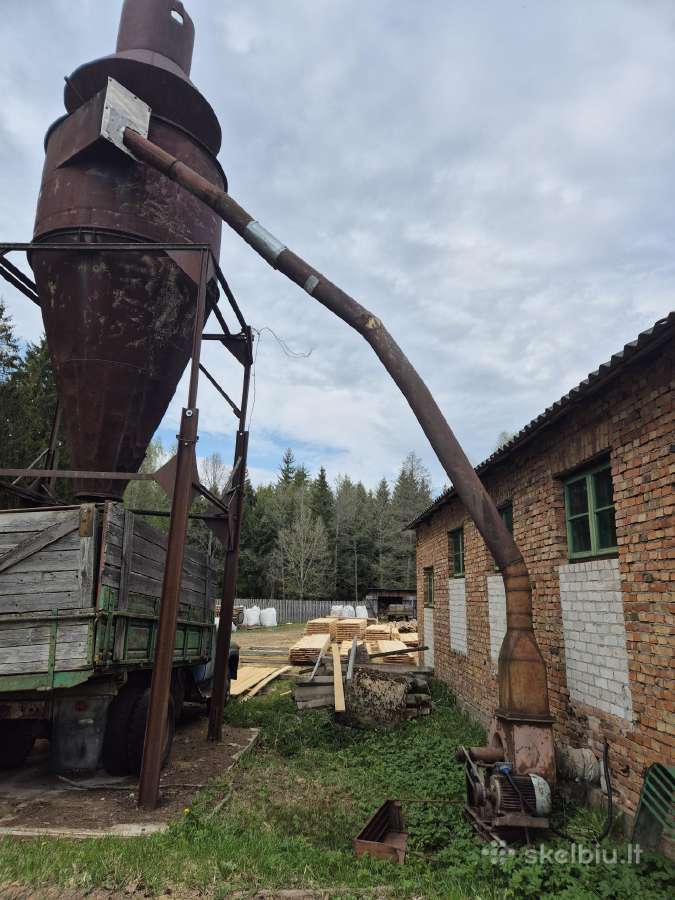 Pjuvenu bokstas ir pjuvenu siublys