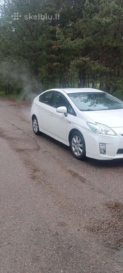 Toyota prius 3 išsimoketinai