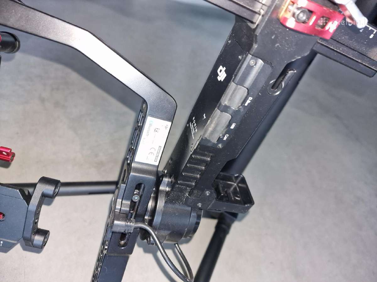 Dji Ronin R-16 profesionalus 3ašių stabilizatorius - nuotraukos Nr. 6