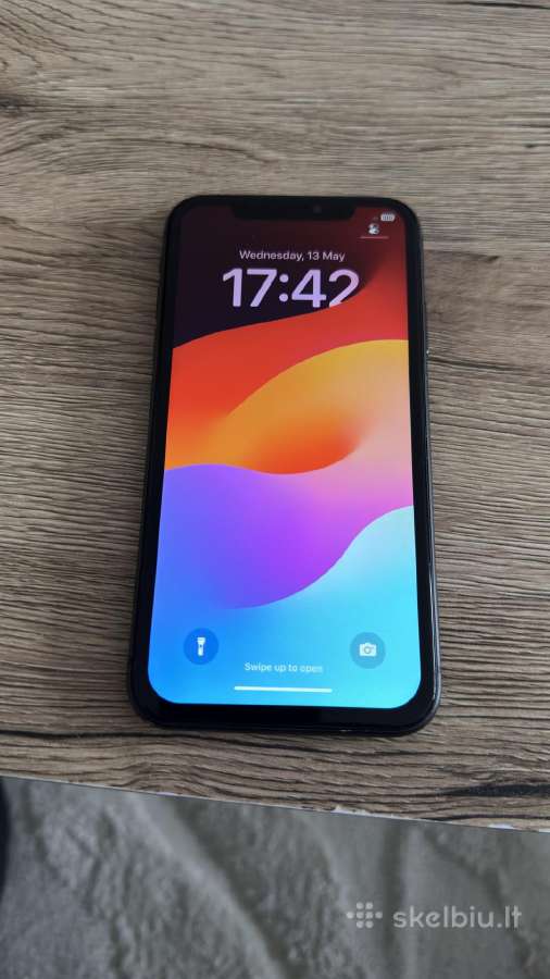 iPhone 11
