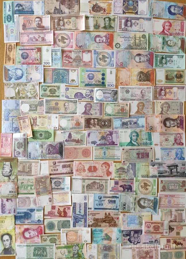 100 Šaliu banknotai. Majority. Unc