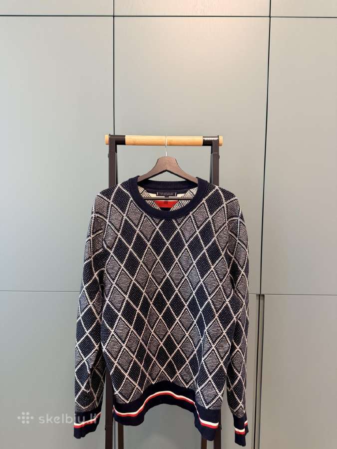 Tommy Hilfiger bliuzonas