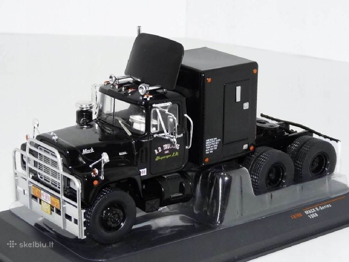 Mack R Series